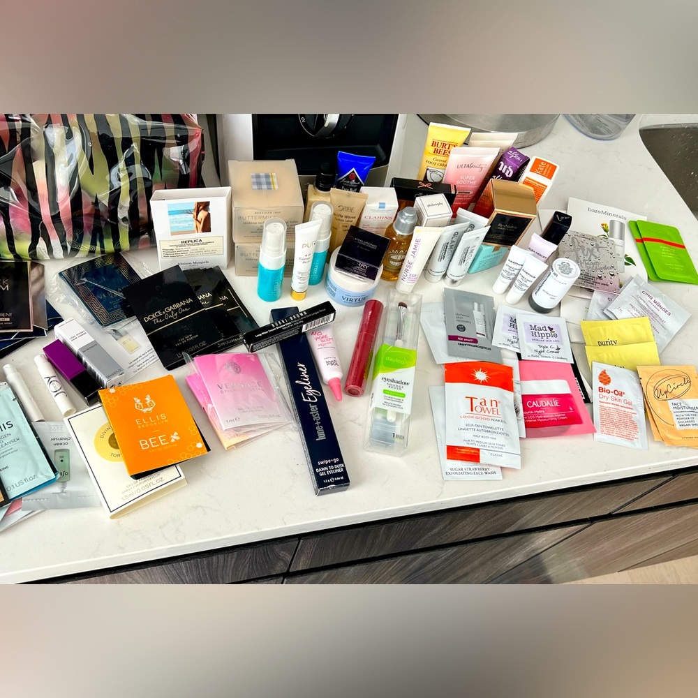 Massive sample haul including new Sephora “jelly melt” lip glaze, MAC “Heroine”
